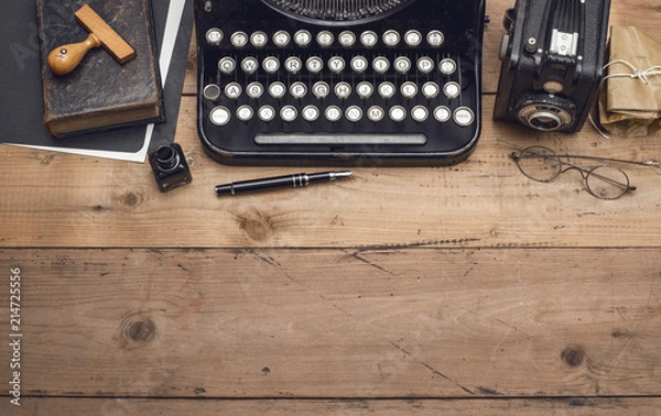 Fototapeta retro typewriter office desk header