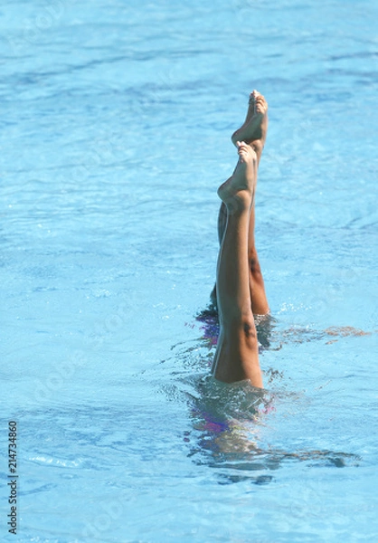 Obraz Compétition de natation synchronisée.