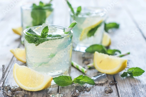 Obraz Chilled mint lemonade