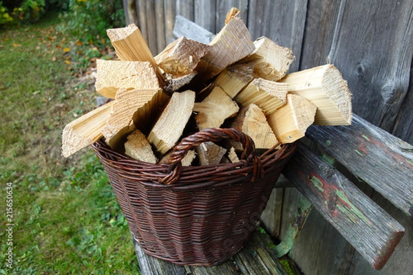 Obraz Korb mit Brennholz