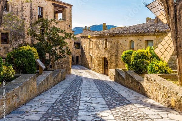 Fototapeta Pals, an medieval town in Catalonia, Spain.