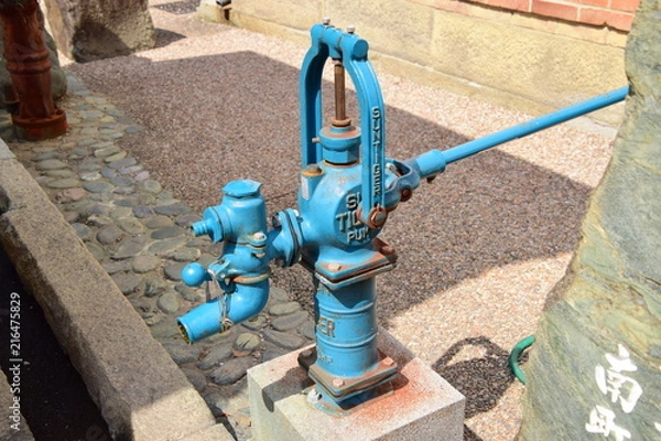 Obraz 昭和レトロな汲み上げ給水ポンプ