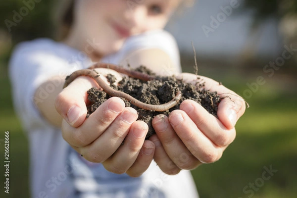 Obraz Little Girl Holding Heap of Dirt with Earthworm on Top