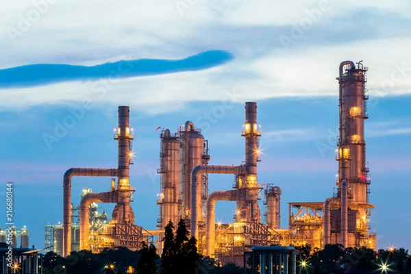 Obraz refinery and natural gas power plant