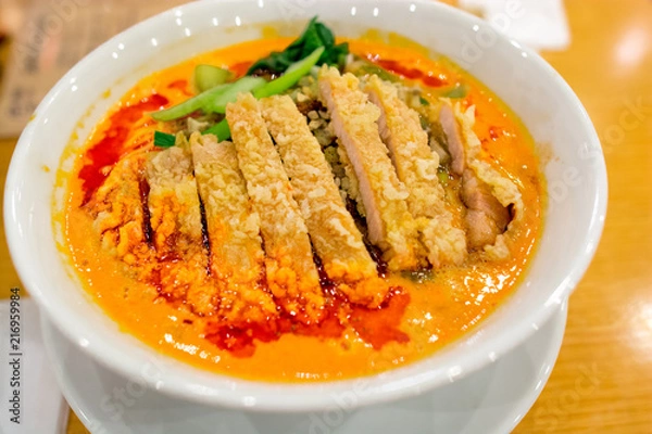 Obraz 排骨担々麺(noodles with spicy sauce with fried pork)