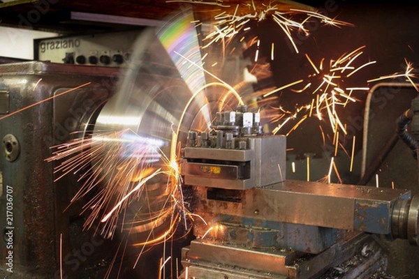 Obraz High speed lathe work