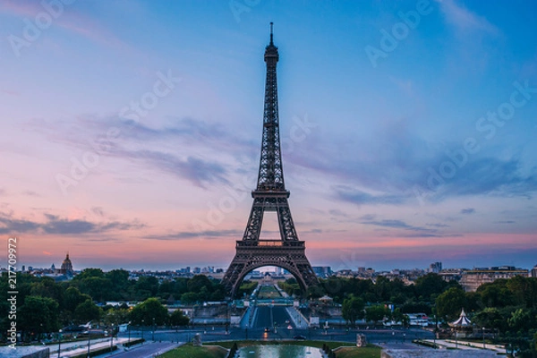 Fototapeta lever de soleil paris tour eiffel