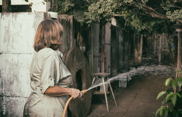 Obraz Senhora Aguando as Plantas