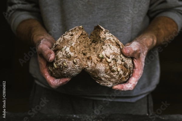 Fototapeta Breaking Bread