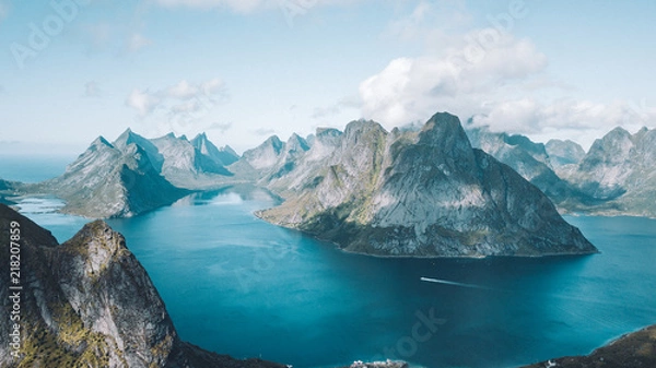 Fototapeta Cruise through lofoten via boat