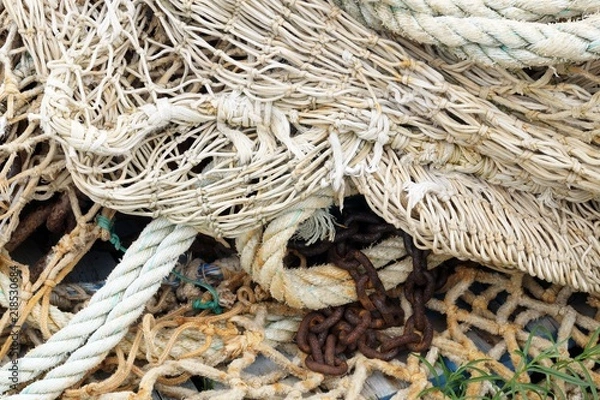 Fototapeta fishing net, ropes and rusty chain