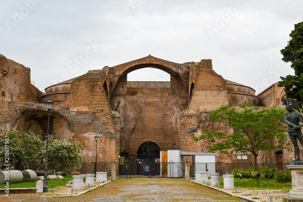 Obraz ローマ市内の古代遺跡（イタリア）　ディオクレティアヌス浴場跡であるローマ国立博物館の建物