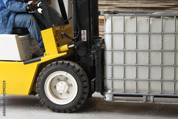 Fototapeta gabelstapler&kunststoffbehälter