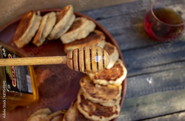 Fototapeta оладьи с медом  и чай