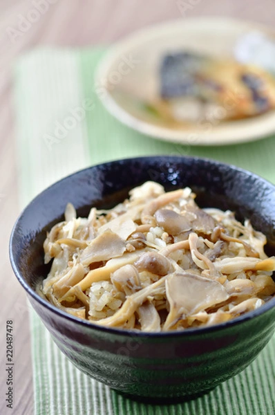 Fototapeta キノコの炊き込みご飯