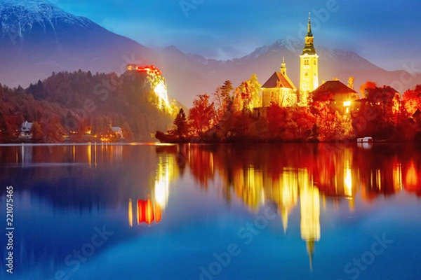 Fototapeta Lake Bled in Slovenia. Captivating seasonal autumn landscape, night scene. Famous and popular romantic landmark.