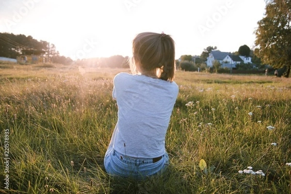 Obraz woman in a field