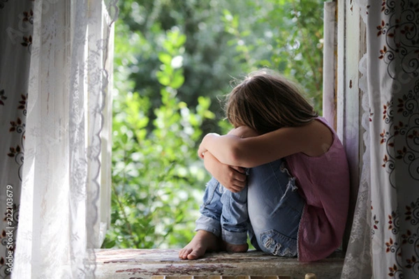 Fototapeta kid girl concept sadness,loneliness, problems
