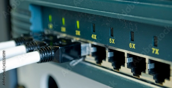 Fototapeta netzwerkstecker an server