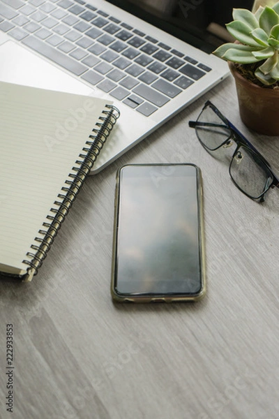 Fototapeta Flat lay laptop grey background