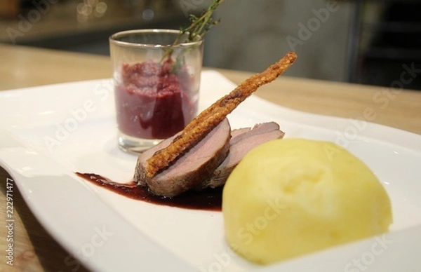 Obraz Entenbruströllchen / Weihnachtsgericht