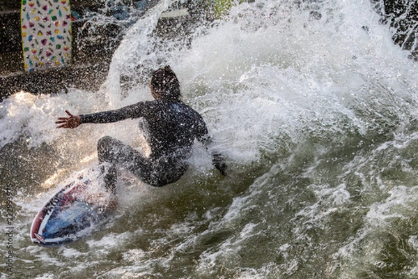 Obraz surfing munich eisbach