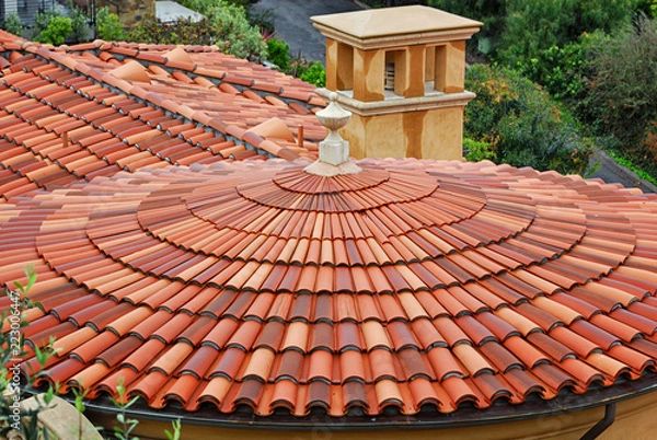 Obraz A red tiled roof over a round building in Palos Verdes Estates, California.