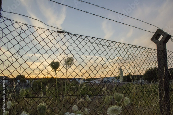 Obraz Zabezpieczona linia graniczna