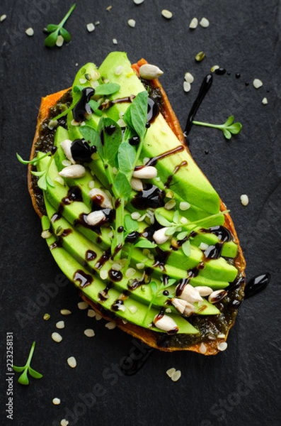 Obraz Healthy avocado toasts