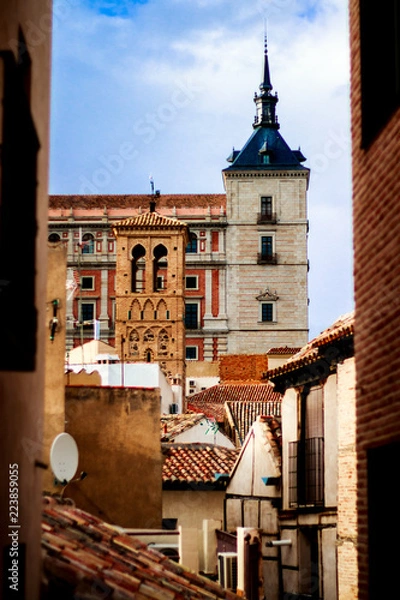 Fototapeta Street of Toledo with the Alcazar in the background.