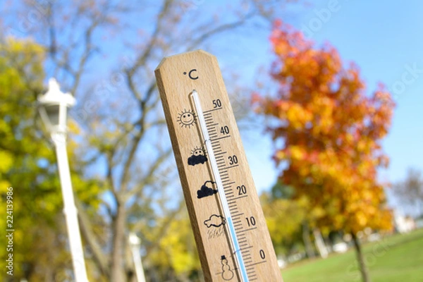 Obraz nice weather in the autumn shown with mercury thermometer