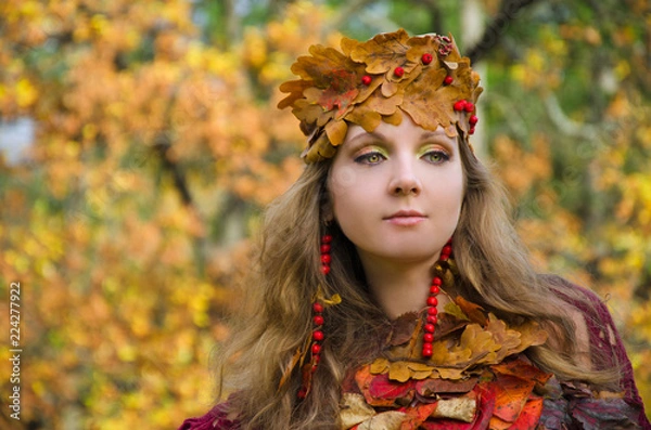 Fototapeta make-up in autumn format, forest fairy in a crown of leaves