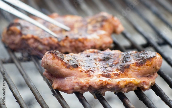 Obraz salsicce sulla graticola