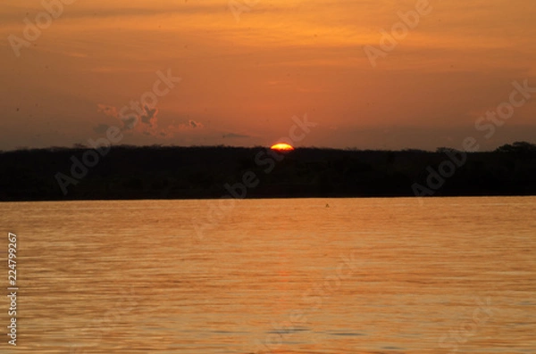 Fototapeta sunset on sea