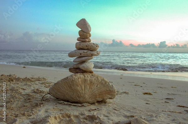 Obraz stone totem on the beach