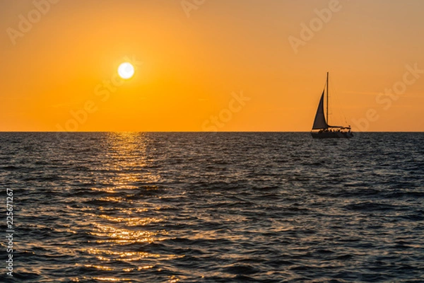 Obraz sailboat at sunset