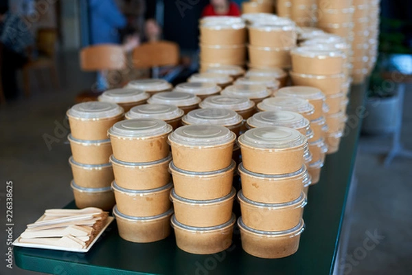 Obraz cooked hot food in boxes