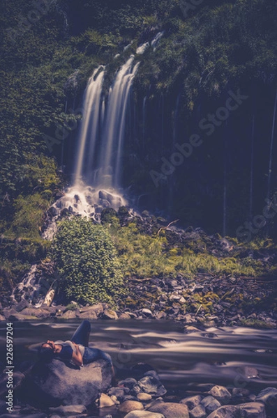 Obraz rainbow over waterfall