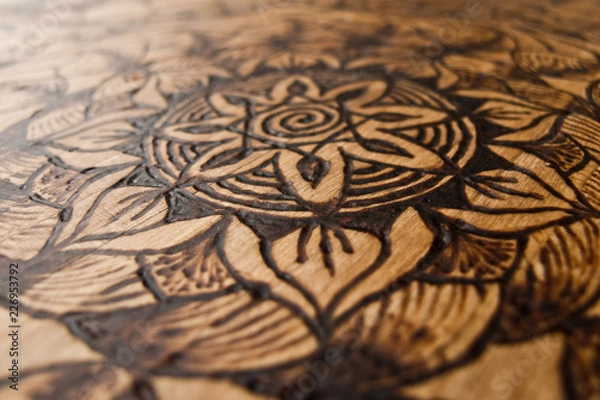 Fototapeta Detal z płonącego drewna.