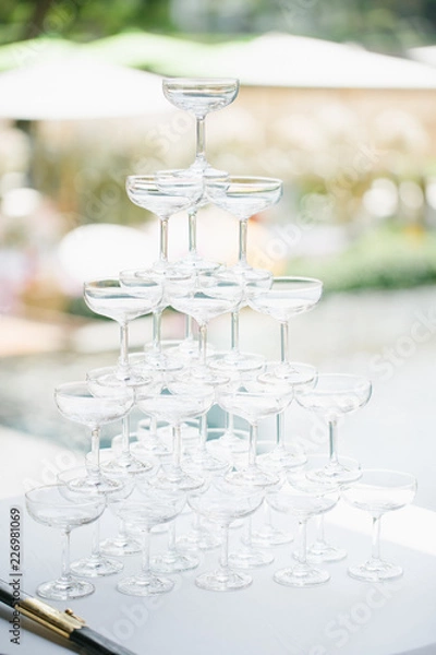 Obraz wedding champagne glasses