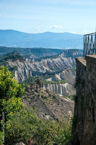 Obraz Calanchi intorno a Civita di bagnoregio
