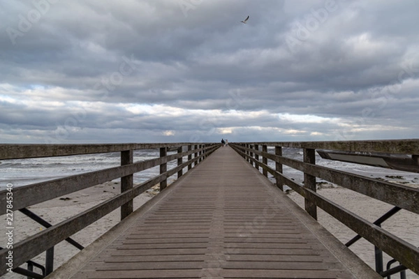 Fototapeta Seebrücke Boltenhagen, boardwalk