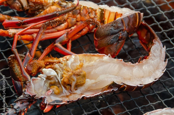 Fototapeta 伊勢海老の炭火焼き