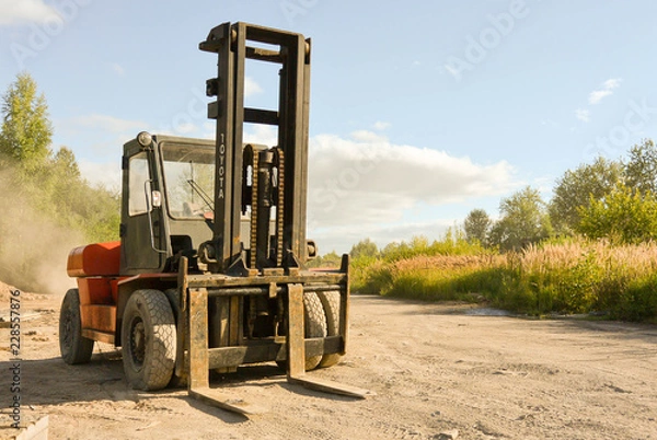 Obraz  Industrial diesel loader