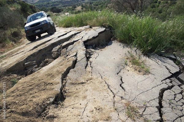 Fototapeta Broken Road