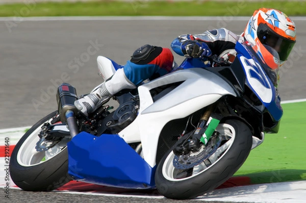 Fototapeta motocykl suzuki na torze