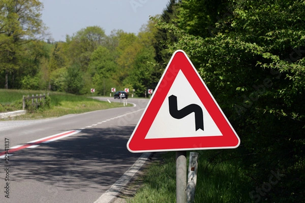 Obraz Panneau : virage dangereux