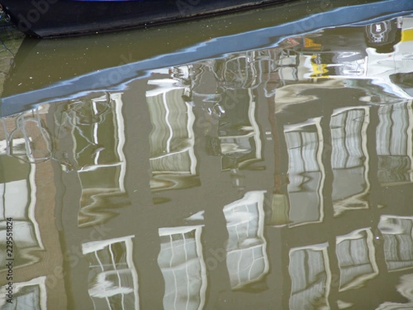 Obraz reflections in water