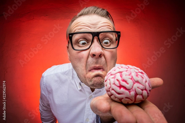 Obraz Crazy teacher or scientist with brain