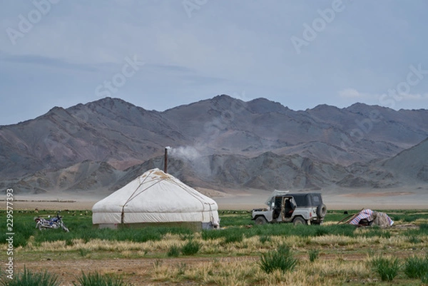 Fototapeta Mongolian  ger (yurt) in Altai Mountains in Mongolia